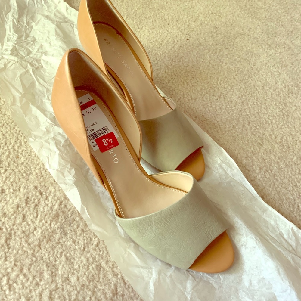 Franco Sarto pumps